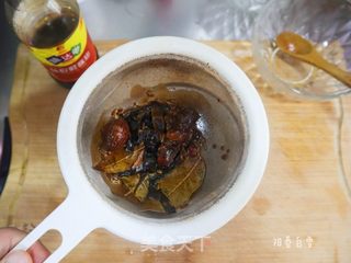 四川菜必备调料?（复制红酱油）的做法步骤：4