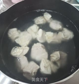 蛋花小馄饨的做法步骤：2