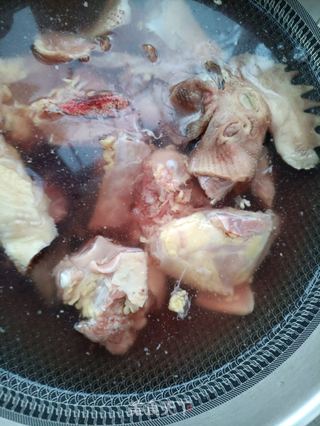 雷笋炖公鸡的做法步骤:3