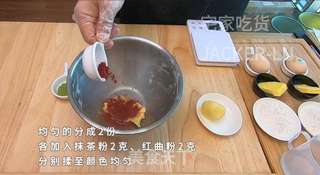 圣诞双色泡芙塔,高颜值外表,超甜蜜的奶油,酥脆的泡芙。的做法步骤:3