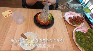 圣诞双色泡芙塔,高颜值外表,超甜蜜的奶油,酥脆的泡芙。的做法步骤:22