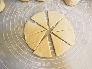 网红奶香红枣花卷❤️松软香甜❗️造型馒头一次发酵法的做法步骤:7