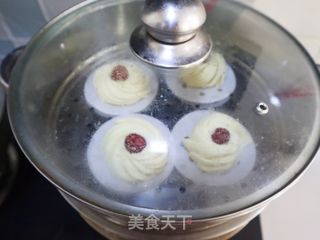 网红奶香红枣花卷❤️松软香甜❗️造型馒头一次发酵法的做法步骤:11