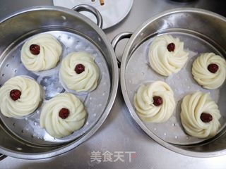 网红奶香红枣花卷❤️松软香甜❗️造型馒头一次发酵法的做法步骤:12