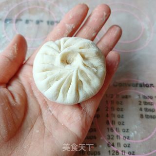 一次发酵鲜嫩多汁的大肉包的做法步骤：18