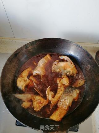 铁锅炖鱼的做法步骤:9