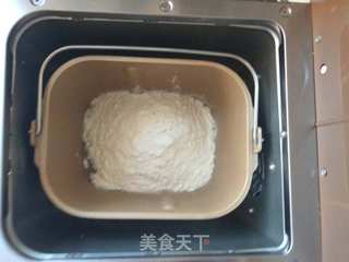 木耳鸡肉蒸饺的做法步骤:2