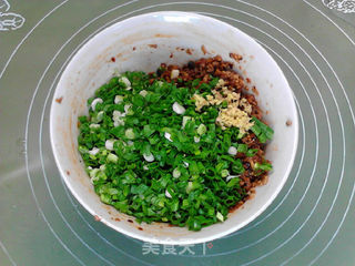 香辣豆豉蘑菇牛肉黑全麦馅饼的做法步骤:6