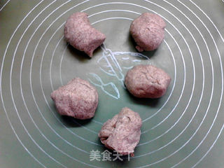 香辣豆豉蘑菇牛肉黑全麦馅饼的做法步骤:11