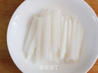 开胃小菜?甜辣白萝卜干(做法简单快速腌制凉菜、咸菜)的做法步骤:2