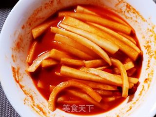 开胃小菜?甜辣白萝卜干(做法简单快速腌制凉菜、咸菜)的做法步骤:7