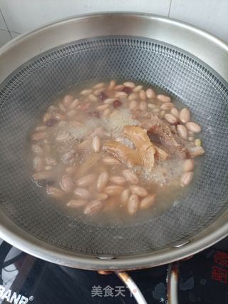 花生黄豆炖猪脚的做法步骤:7
