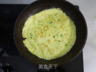 黑椒牛奶鸡蛋软饼(减重主食代餐)的做法步骤:6