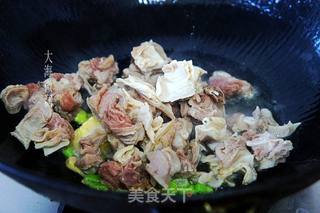 西红柿炖牛腩的做法步骤:3
