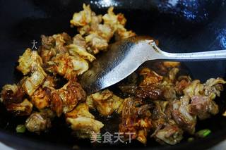 西红柿炖牛腩的做法步骤:4