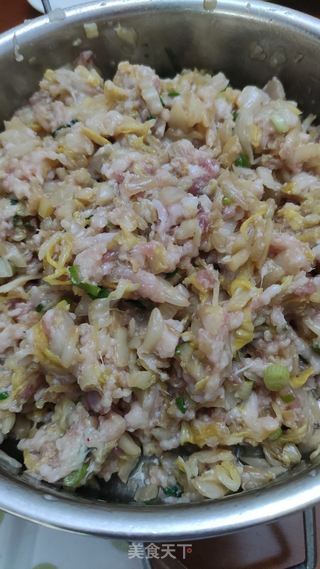 东北酸菜饺的做法步骤:2