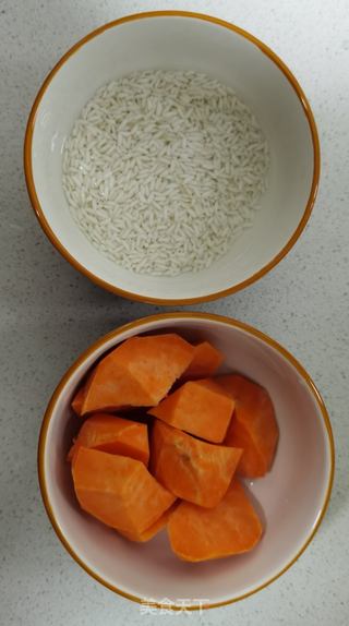 花生红薯糯米粥的做法步骤:2