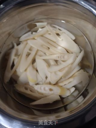雷笋炒明虾的做法步骤:4