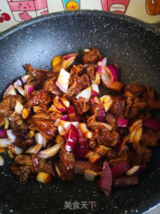 红烧牛肉炖土豆的做法步骤:13