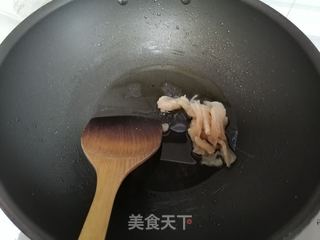 鸡肉炒芹菜的做法步骤：4