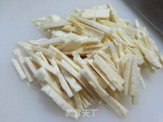 咸菜冬笋炒虾仁的做法步骤：5