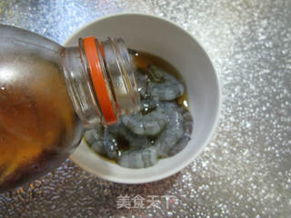咸菜冬笋炒虾仁的做法步骤：2