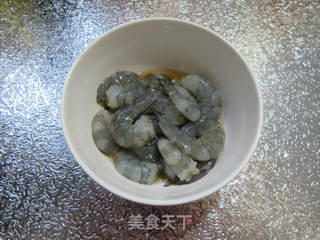 咸菜冬笋炒虾仁的做法步骤：3