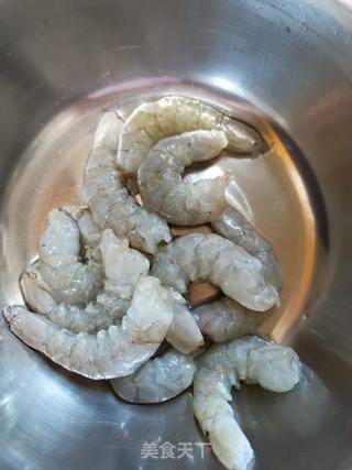 虾仁炒香芹的做法步骤:2