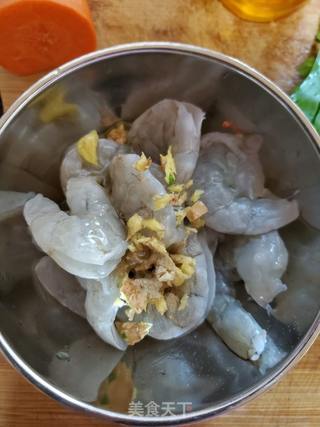 虾仁炒香芹的做法步骤：4