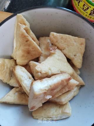 煎豆腐炖鸭血的做法步骤:4