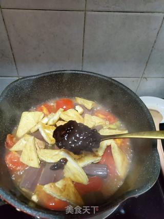 煎豆腐炖鸭血的做法步骤:7