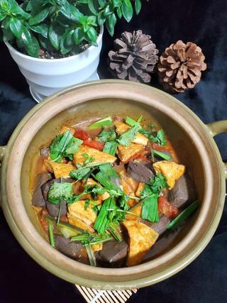 煎豆腐炖鸭血的做法步骤:12