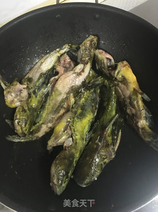 啤酒烧昂刺鱼的做法步骤：1