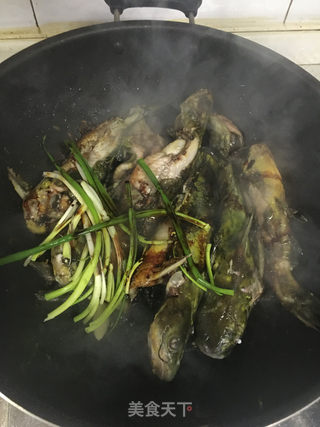 啤酒烧昂刺鱼的做法步骤：3