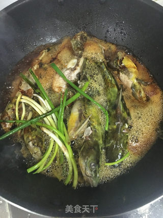 啤酒烧昂刺鱼的做法步骤：4