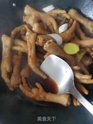 红烧鸡爪的做法步骤:6