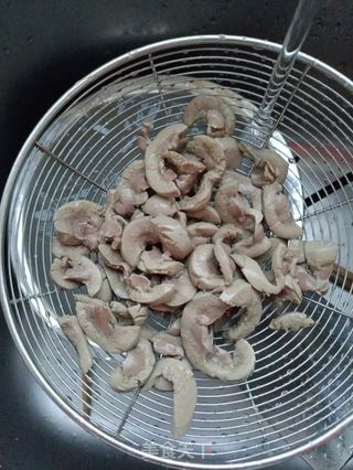 香菜孜然羊腰子的做法步骤:7