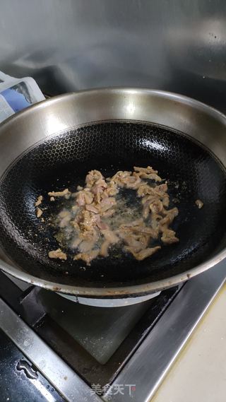 东北酸菜炒粉条的做法步骤:4