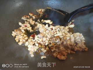 肉末炖豆腐的做法步骤：2