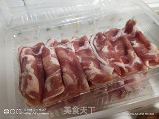 金针菇炖羊肉的做法步骤：1