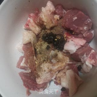 平底锅烤羊肉串的做法步骤:5