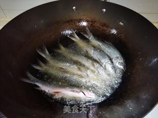 油炸青皮嫩的做法步骤:3