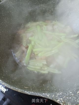 腊肉豆角焖面的做法步骤:14