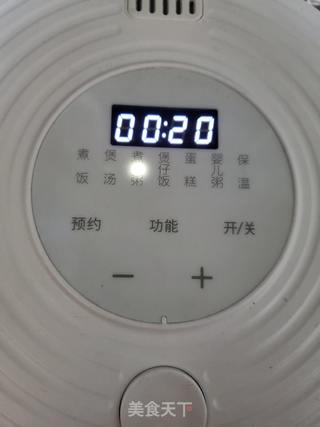皮蛋肠仔粥的做法步骤:6