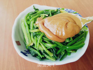 芝麻酱拌菠菜的做法步骤:5