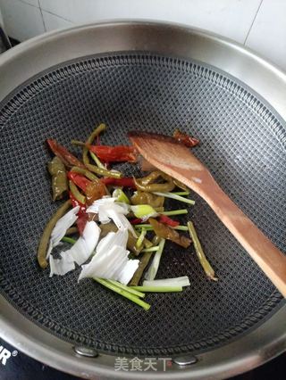 泡椒炒长腿蛸的做法步骤:10