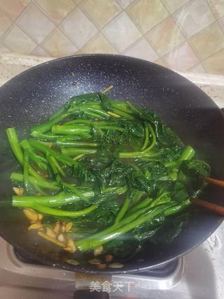 清炒芥兰的做法步骤:10