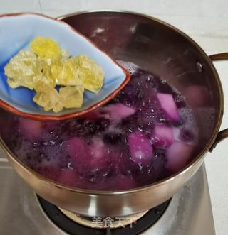 紫薯雪梨桂圆糖水的做法步骤:7