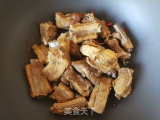 芹菜笋干炖排骨的做法步骤:6