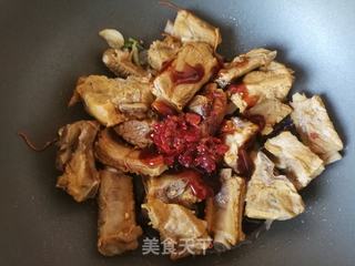 芹菜笋干炖排骨的做法步骤:7